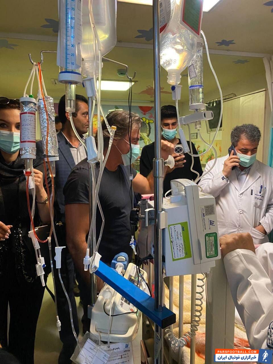 هدیه ریکاردو ساپینتو سرمربی استقلال به کودکان مبتلا به سرطان