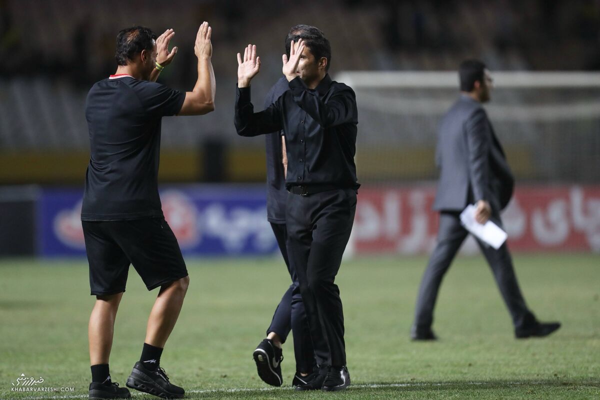 وحید هاشمیان در دیدار سپاهان - پرسپولیس