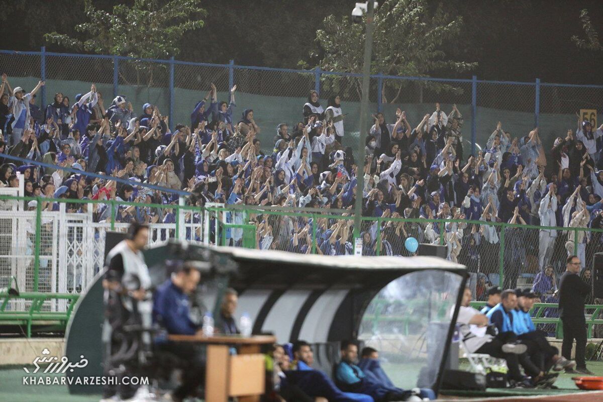 406191-1 هواداران استقلال