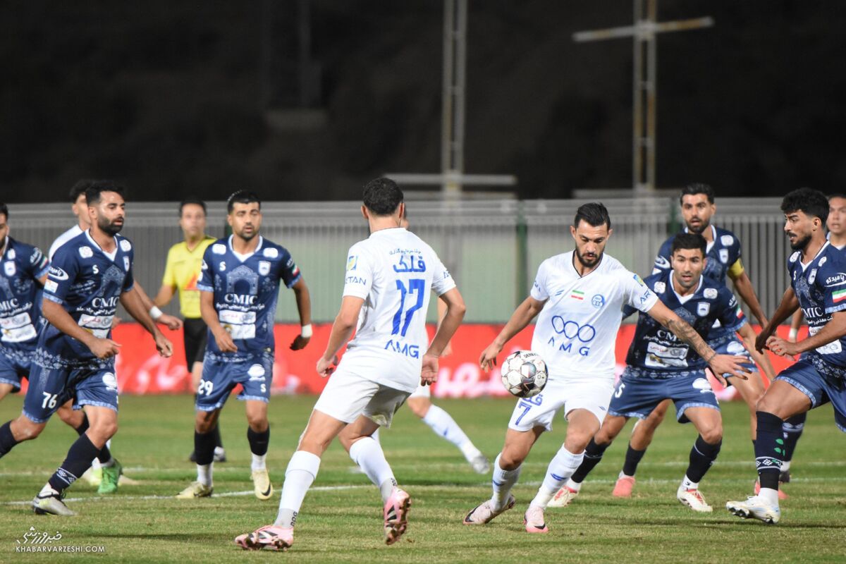 406789 ساپینتو استقلال را به صدر جدول میرساند/ چرا فقط ۳۰ دقیقه شبیه استقلال هستیم؟