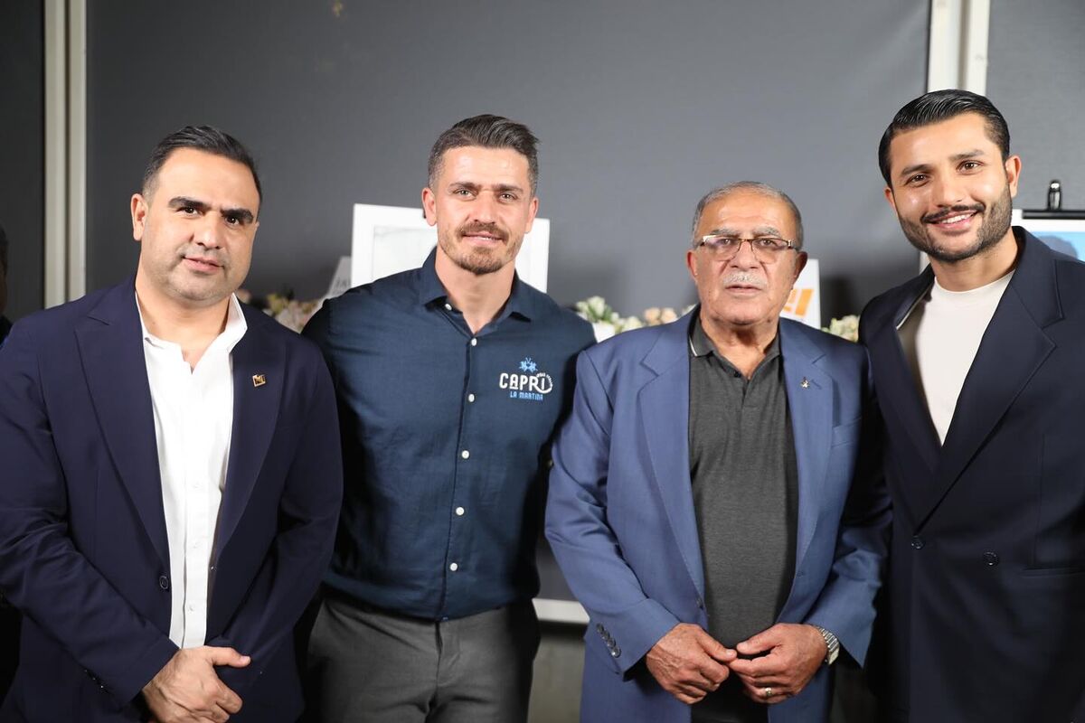 407234 گردهمایی ستارگان در رستوران علی دایی؛ در حضور فردوسی پور، باقری و خاکپور از اسطوره استقلال تجلیل شد +تصاویر