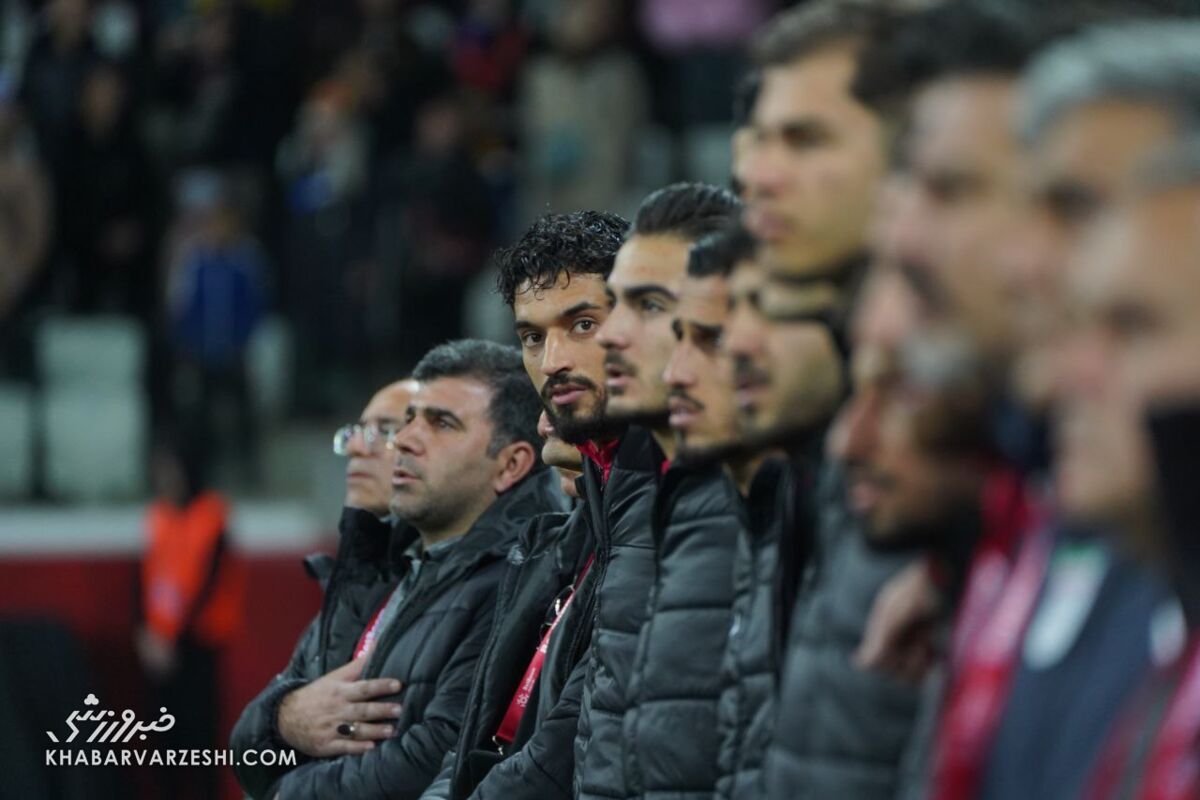 407259 ایران - روسیه در حد جام جهانی!/ نمایش شگفتانگیز با لباسهای غولپیکر +عکس و فیلم