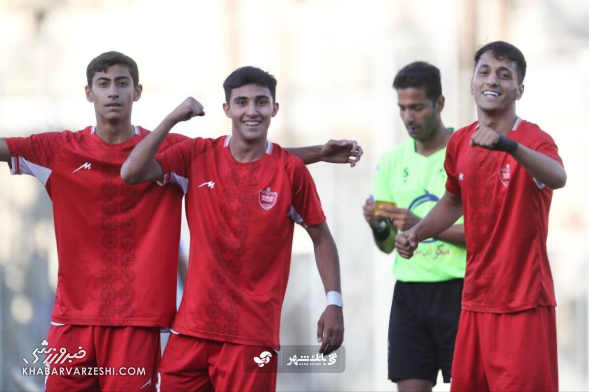 407409 ۶ فقط تخصص پرسپولیس!/ رقیب سرخها گلباران شد