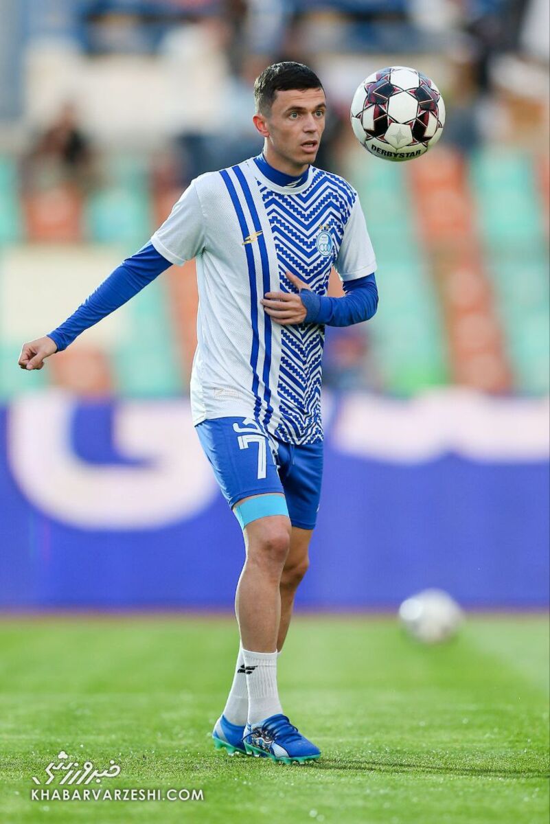 408008 سورپرایز یاسر آسانی برای هواداران استقلال +عکس