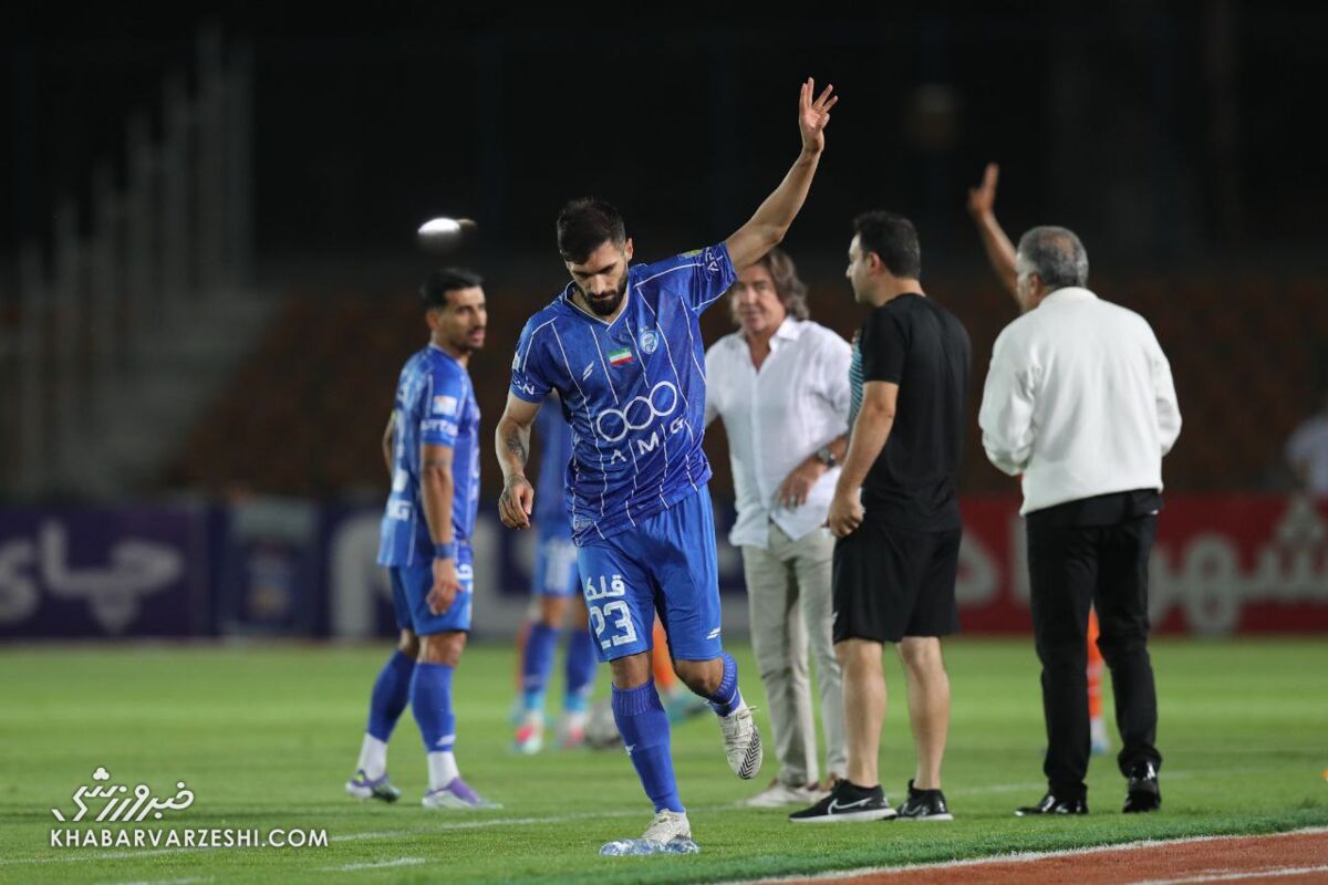 408110 واکنش استقلالیها به بازیکن مغضوب ساپینتو/ یک اتفاق غیرمنتظره در دقیقه ۴۸ +عکس