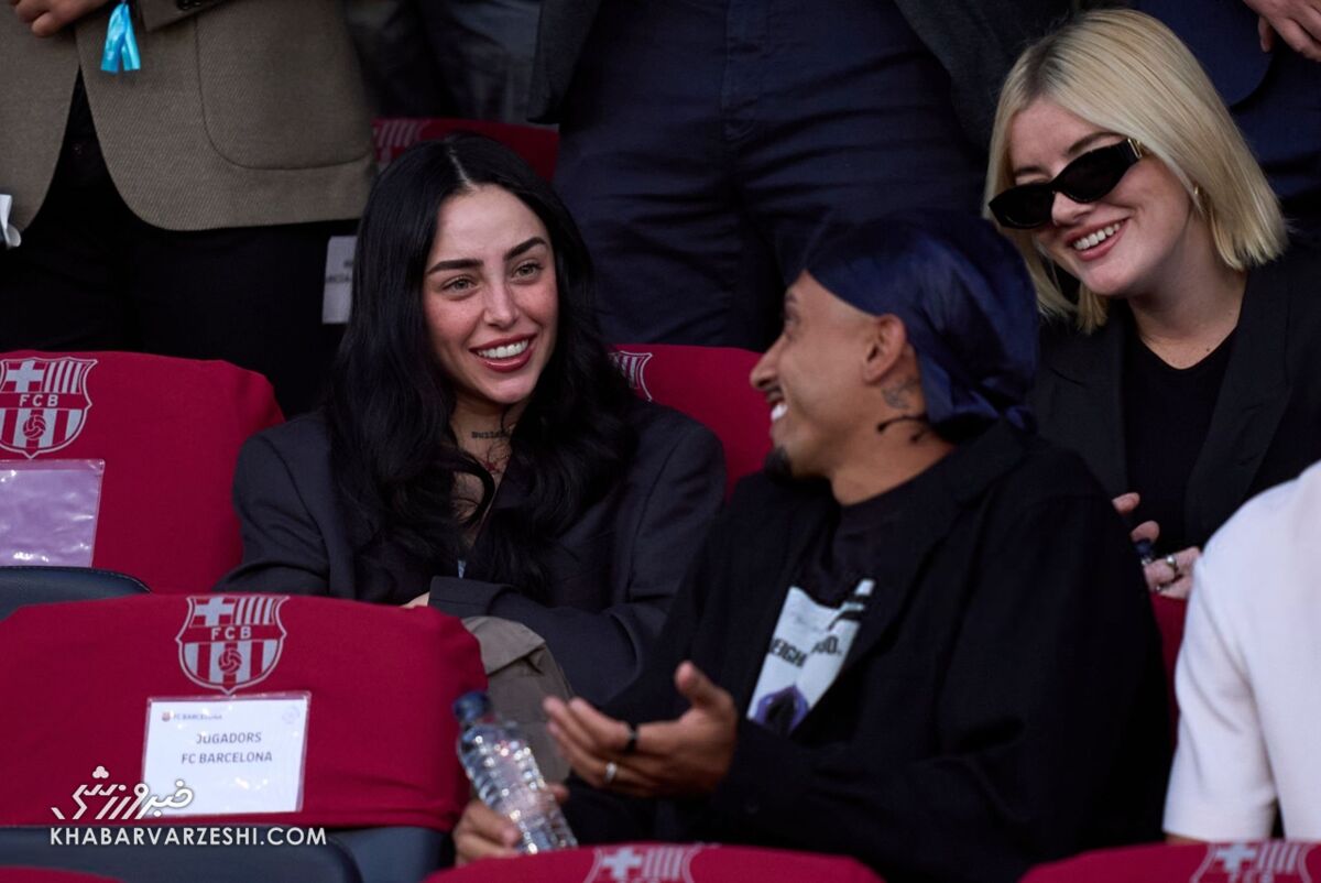 408655 نیکی نیکول در کنار رافینیا