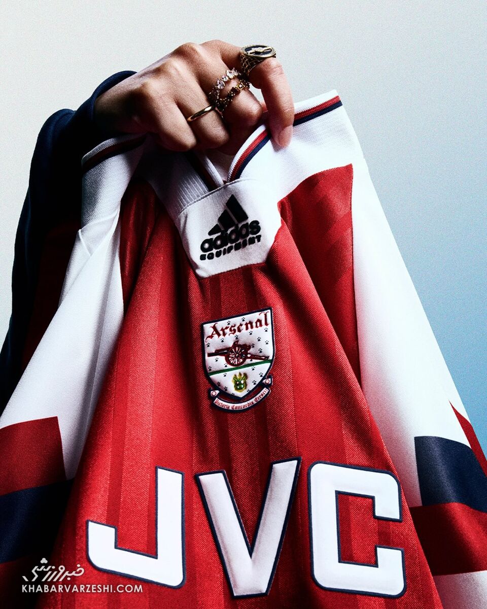 408923 رونمایی از پیراهن ویژه آرسنال