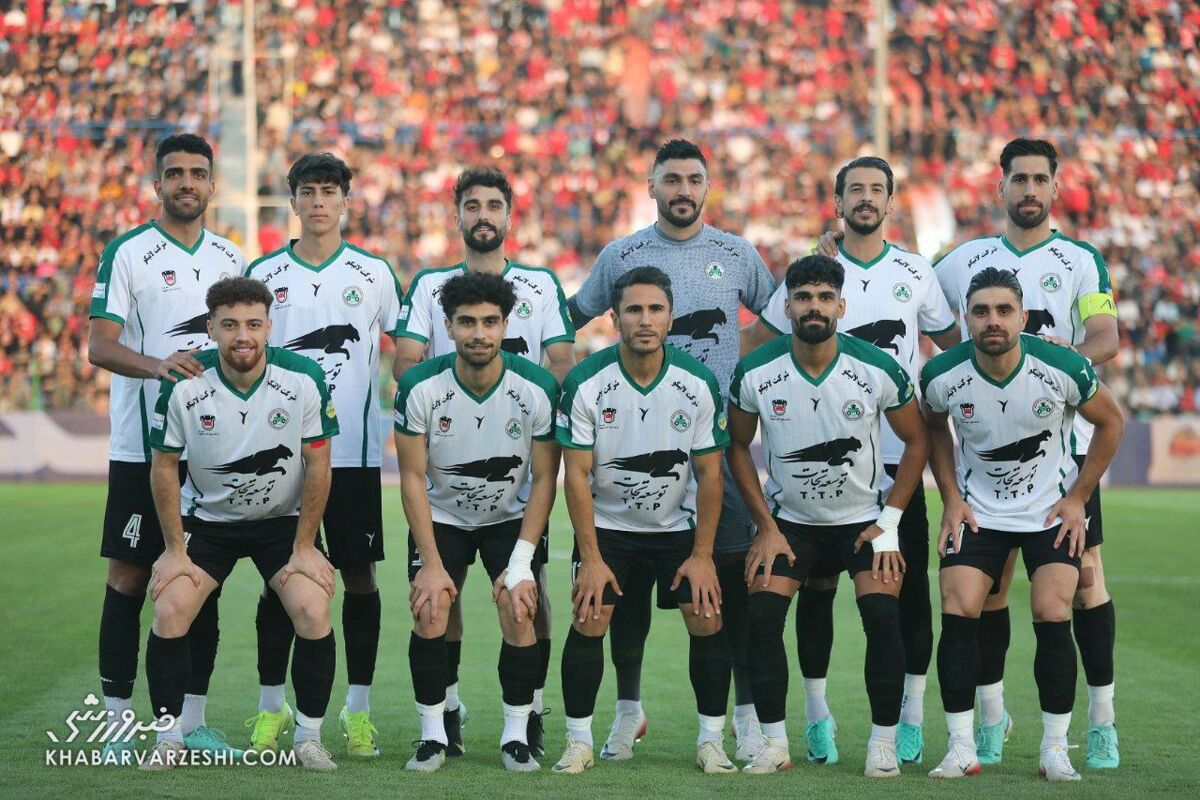 408999 عکس تیمی ذوب آهن مقابل پرسپولیس