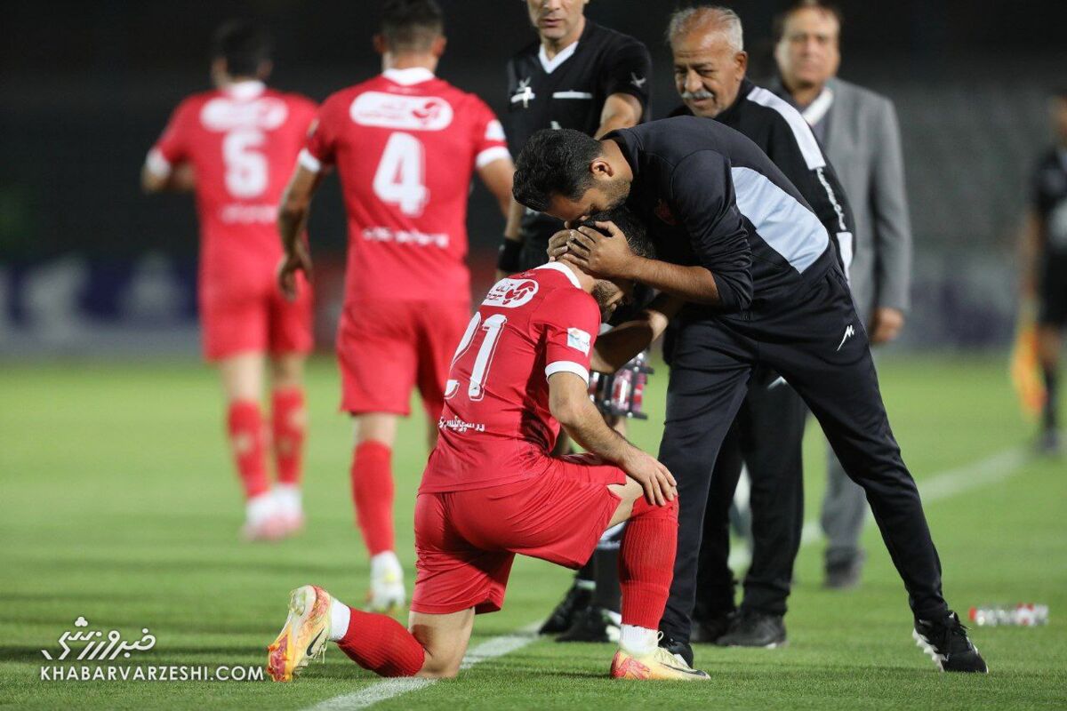 409004 انتخاب خاص عمری روی نیمکت پرسپولیس بعد از اولین گل فصل/ شادی معنادار ستاره ریزنقش سرخها +عکس و فیلم