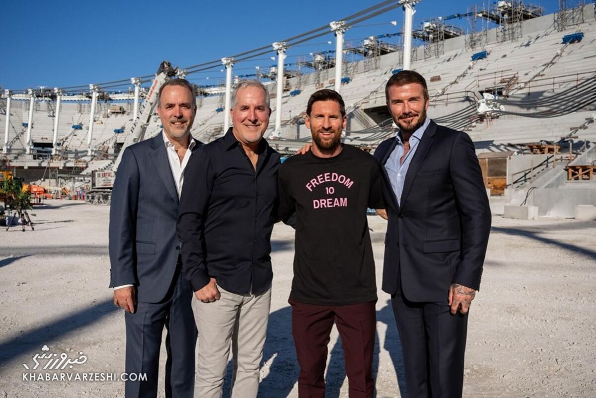 409165-1 مسی در کنار دیوید بکام، خورخه و خوزه ماس، مالکان باشگاه اینترمیامی