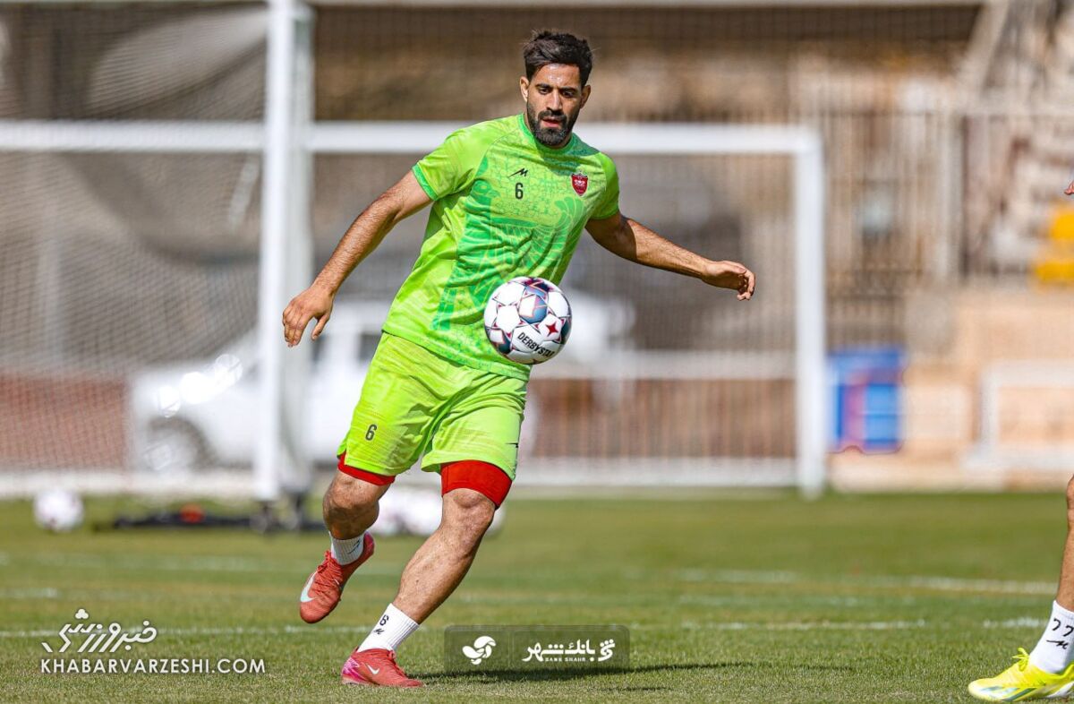 409603 بازگشت نشاط به پرسپولیسیها در غیاب هاشمیان؛ کریم باقری قبل از اوسمار مامور شد +عکس