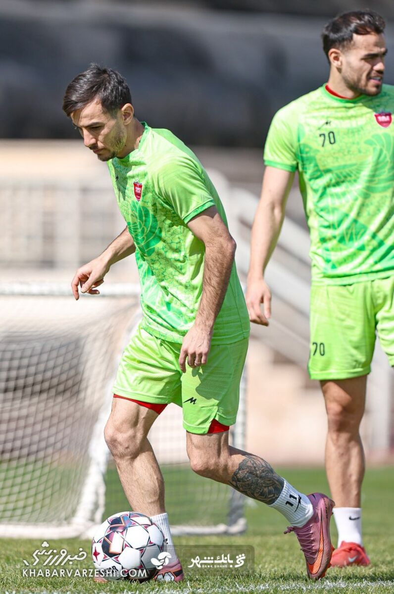 409606 بازگشت نشاط به پرسپولیسیها در غیاب هاشمیان؛ کریم باقری قبل از اوسمار مامور شد +عکس