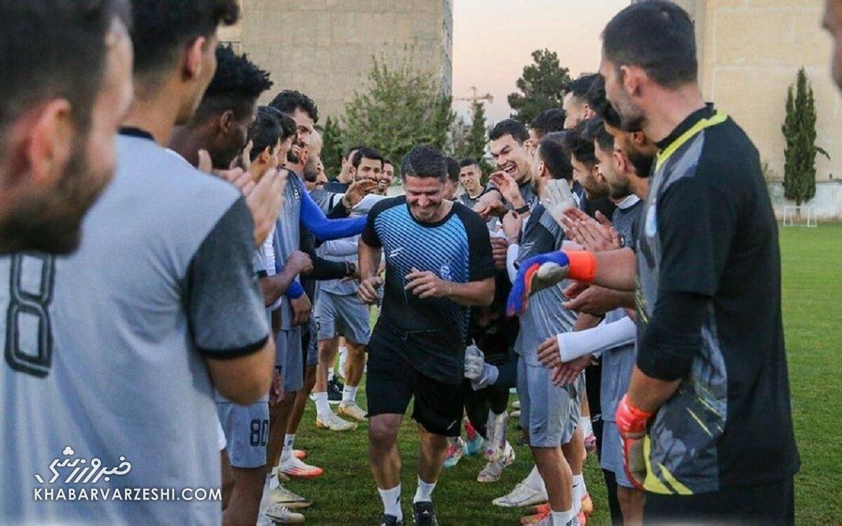 تونل خوش آمدگویی استقلال برای وریا غفوری +تصاویر