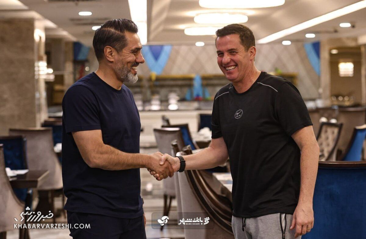 409857 اوسمار با افشین پیروانی چشم تو چشم شد/ پایان یک شایعه در پرسپولیس +عکس