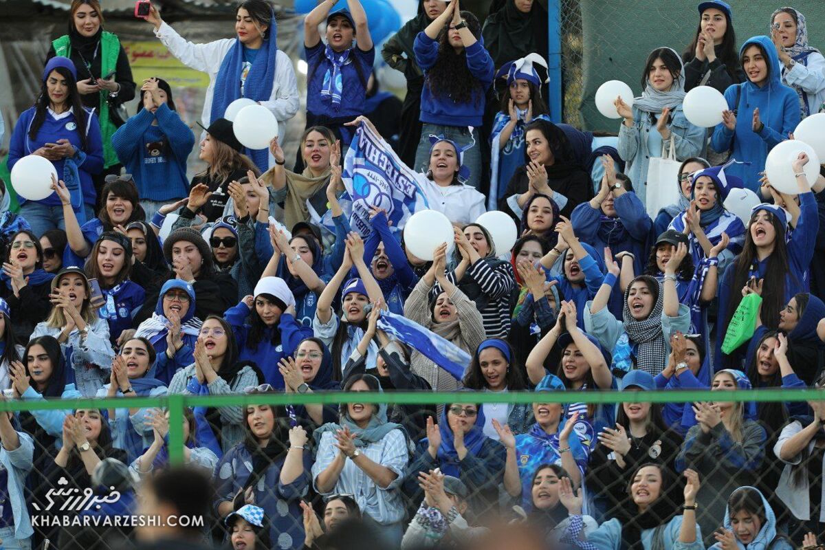 410051 از پیراهن مشکلساز ساپینتو تا تشویق پرشور وریا غفوری؛ استقبال چشمگیر هواداران استقلال در شهر قدس
