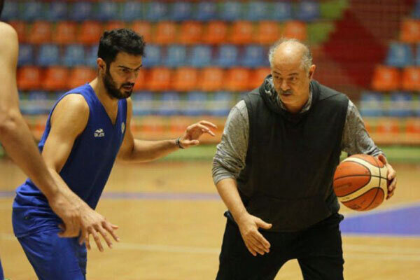 4222935 غیبت سرمربیان پیشین تیم ملی در لیگ بسکتبال؛ «غول» هم نیست