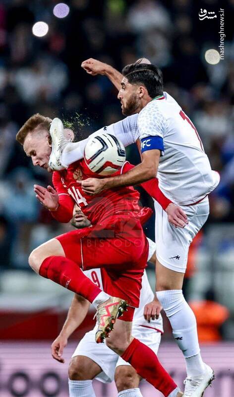 4516450 عکس/ تلاش جهانبخش برای سوراخ کردن گوش حریف!