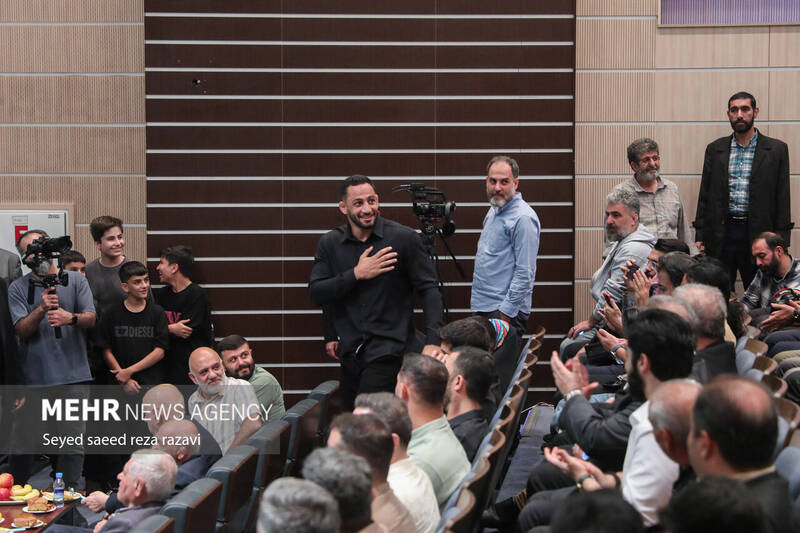 4518777 مراسم تجلیل از قهرمانان تیم ملی کشتی جمهوری اسلامی ایران