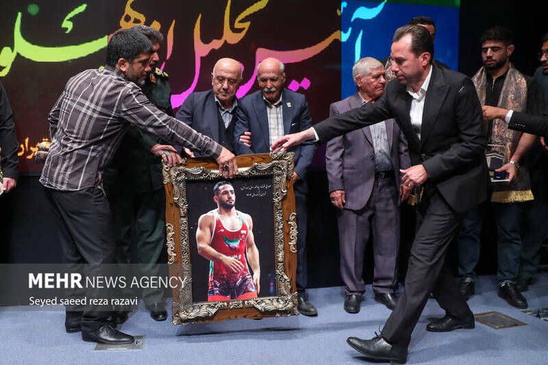 4518790 مراسم تجلیل از قهرمانان تیم ملی کشتی جمهوری اسلامی ایران