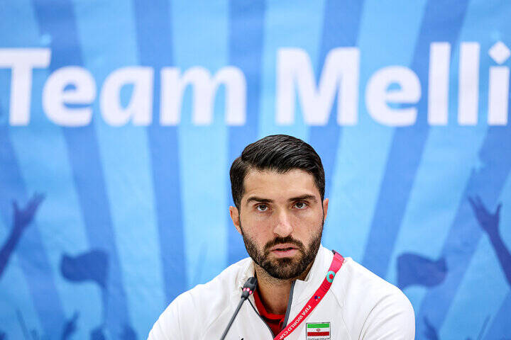 تصمیم مهم «کریم انصاری‌فرد»؛ کت و شلوار به جای گرمکن!