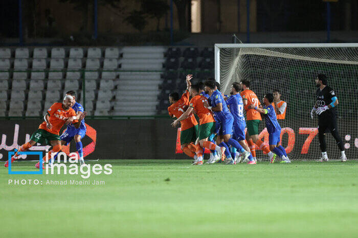 4520066 پایان روزهای تلخ استقلال با پیروزی مقابل مس؛ شلیک سه امتیازی آسانی