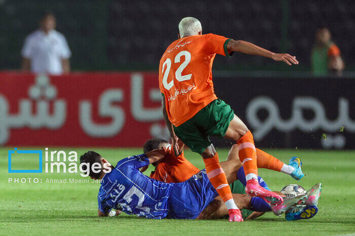 4520067 پایان روزهای تلخ استقلال با پیروزی مقابل مس؛ شلیک سه امتیازی آسانی