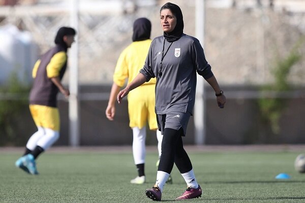 5502910 سرمربی برتر آسیا معجزهگر فوتبال زنان ایران شد؟