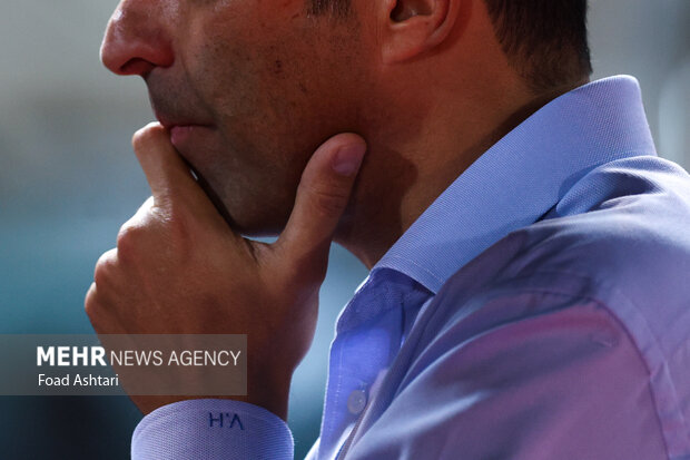 5686412 تناقض سرمربی در استفاده از بازیکنان پرسپولیس؛ بعضی سرخپوشان بیکارند!