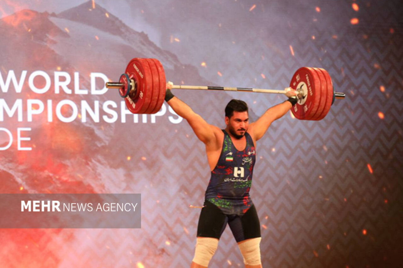 مغرضان از موفقیت وزنه‌برداری ناراحت هستند/ برای المپیک بهتر می‌شویم