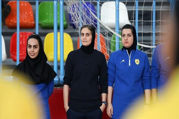 5720819-1 امامی: شکست مقابل مس تلنگر خوبی بود؛ صدر جدول و از استقلال پس میگیریم