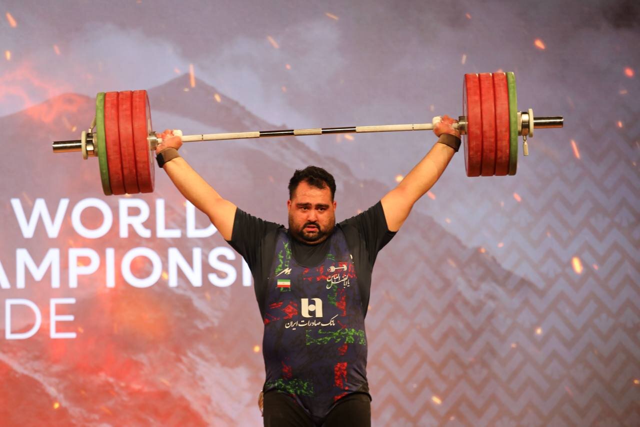 مغرضان از موفقیت وزنه‌برداری ناراحت هستند/ برای المپیک بهتر می‌شویم