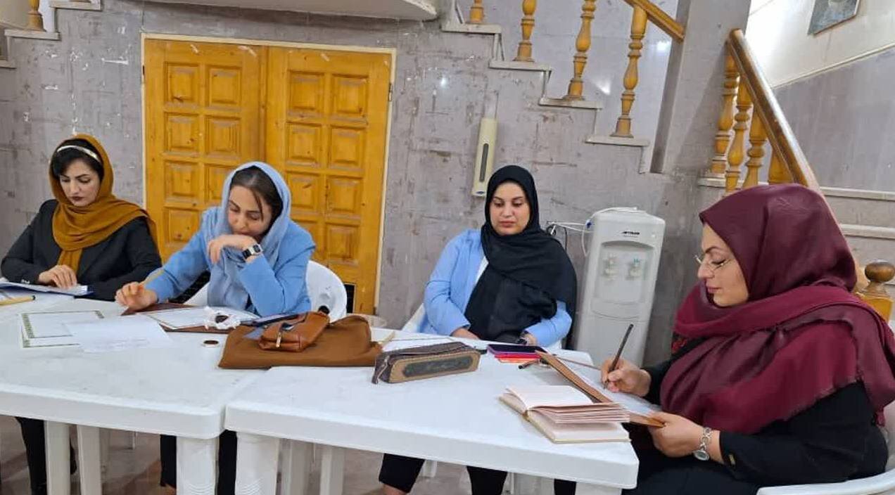 5722702 کارگاه خوشنویسی «ایران جان» در گناوه برگزار شد