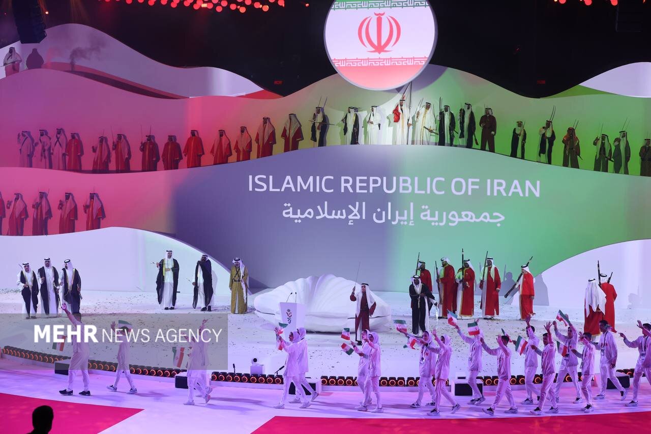 رژه کاروان ورزش ایران و استقبال گرم از کاروان فلسطین + فیلم و عکس