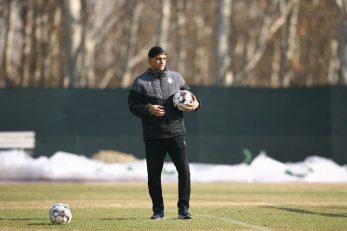 بهزاد غلامپور پیشکسوت استقلال : این فوتبال جای امثال وحید هاشمیان نیست