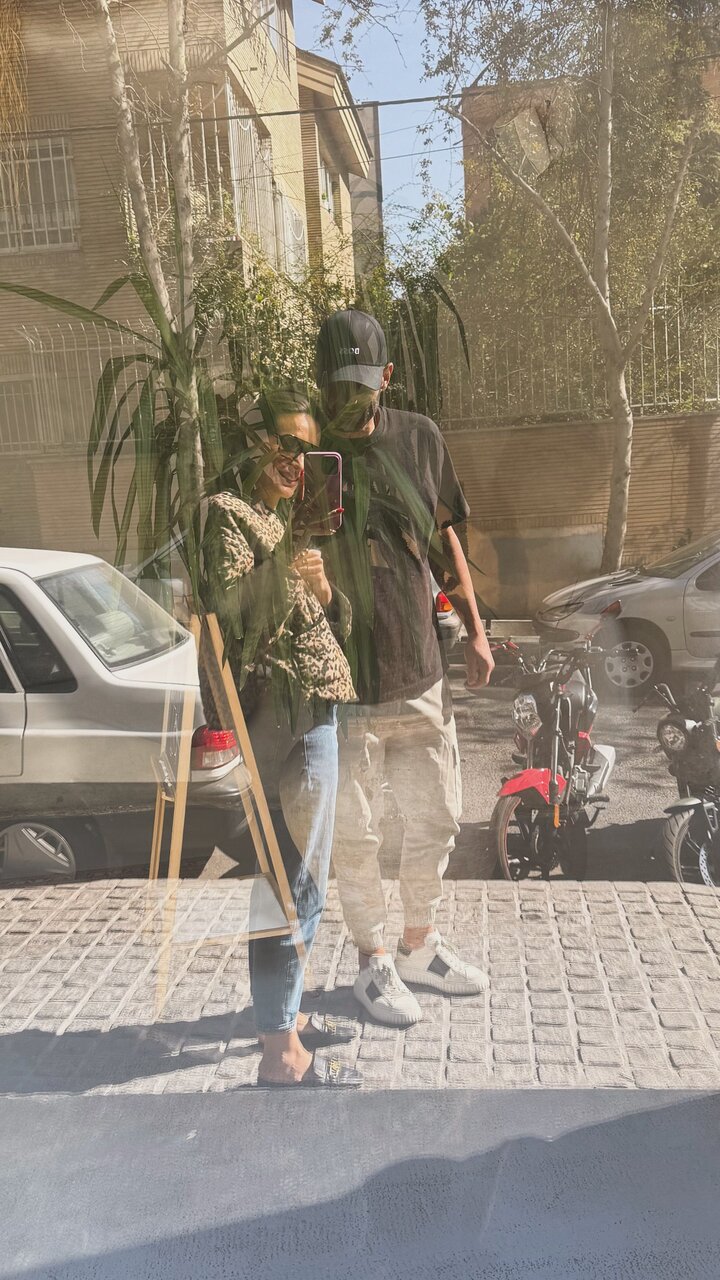 6312522-1 عکس از آنتونیو ادان و همسرش در تهران