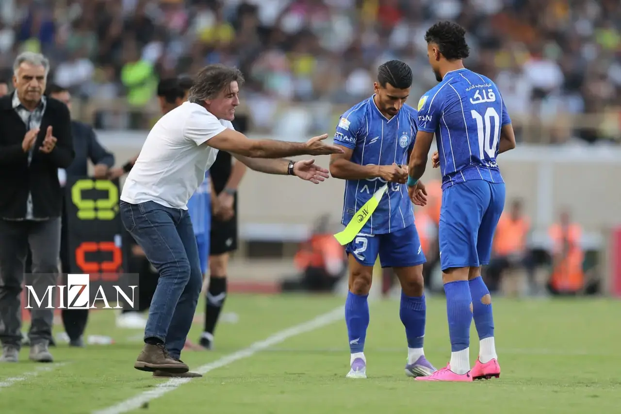 منیعی: استقلال در روند خوبی قرار گرفته، اما هنوز در ۶ دانگ نیست/ بزرگتر از رضاییان در استقلال نیکتنشین بودهاند! منیعی: استقلال در روند خوبی قرار گرفته، اما هنوز در ۶ دانگ نیست/ بزرگتر از رضاییان در استقلال نیکتنشین بودهاند!
