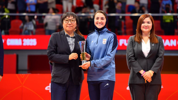 خانم گل آسیا در گفت‌و‌گو با فیفا: می‌خواهم بهترین بازیکن جهان شوم/ برای بازی مقابل برزیل هیجان دارم