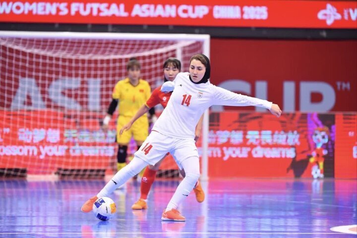 خانم گل آسیا در گفت‌و‌گو با فیفا: می‌خواهم بهترین بازیکن جهان شوم/ برای بازی مقابل برزیل هیجان دارم