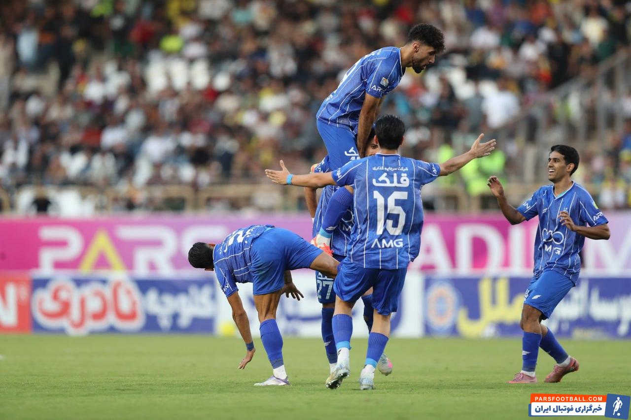 حردانی در این مسابقه هم مانند هفته های گذشته نمایش خوبی داشت و در سمت راست خط دفاعی کم اشتباه ظاهر شد و نود دقیقه در ترکیب استقلال حضور داشت، خوشحالی‌های خاص او با آسانی، سحرخیزان و حالا با گودرزی تبدیل به یک عادت برای استقلالی‌ها شده است.