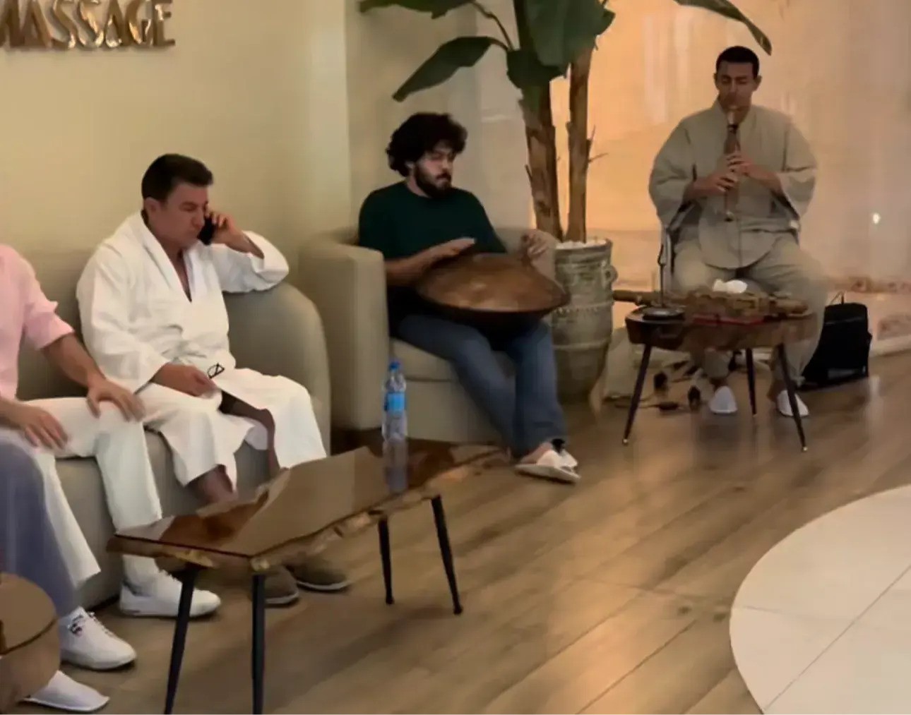 amirghalenoei-3e497f9111588f امیر قلعه نویی