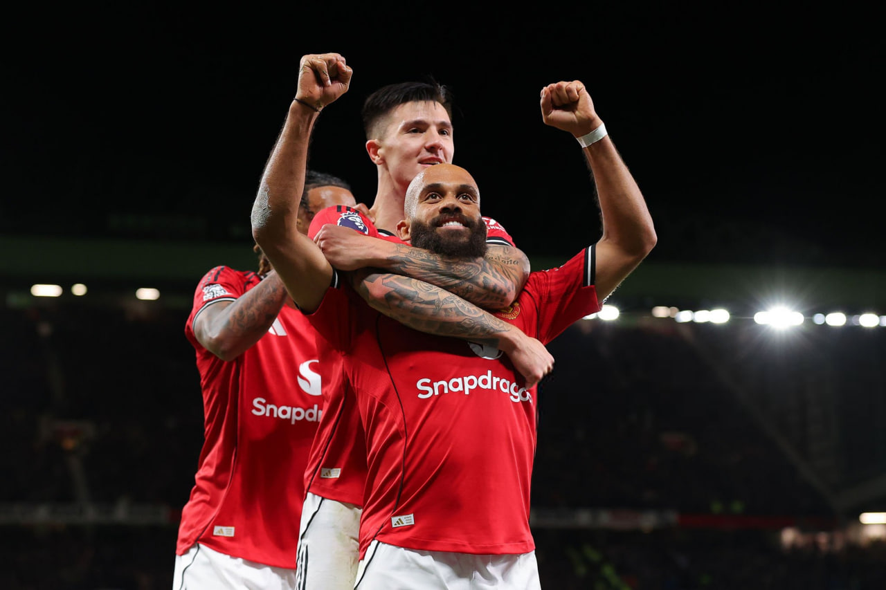 برایان امبومو مهاجم کامرونی منچستریونایتد