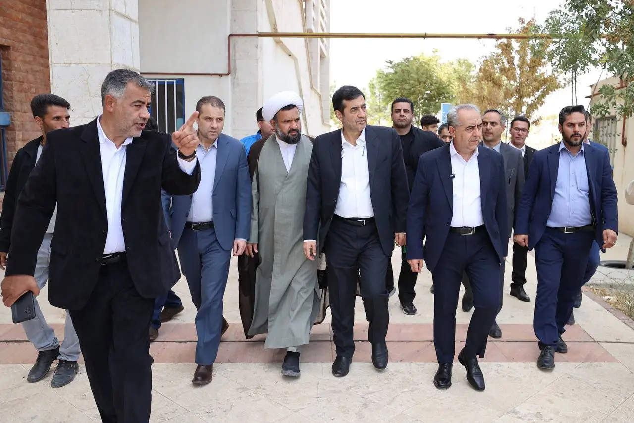 بازدید وزیر ورزش و جوانان از مجموعه ورزشی سرپوشیده ولایت بناب