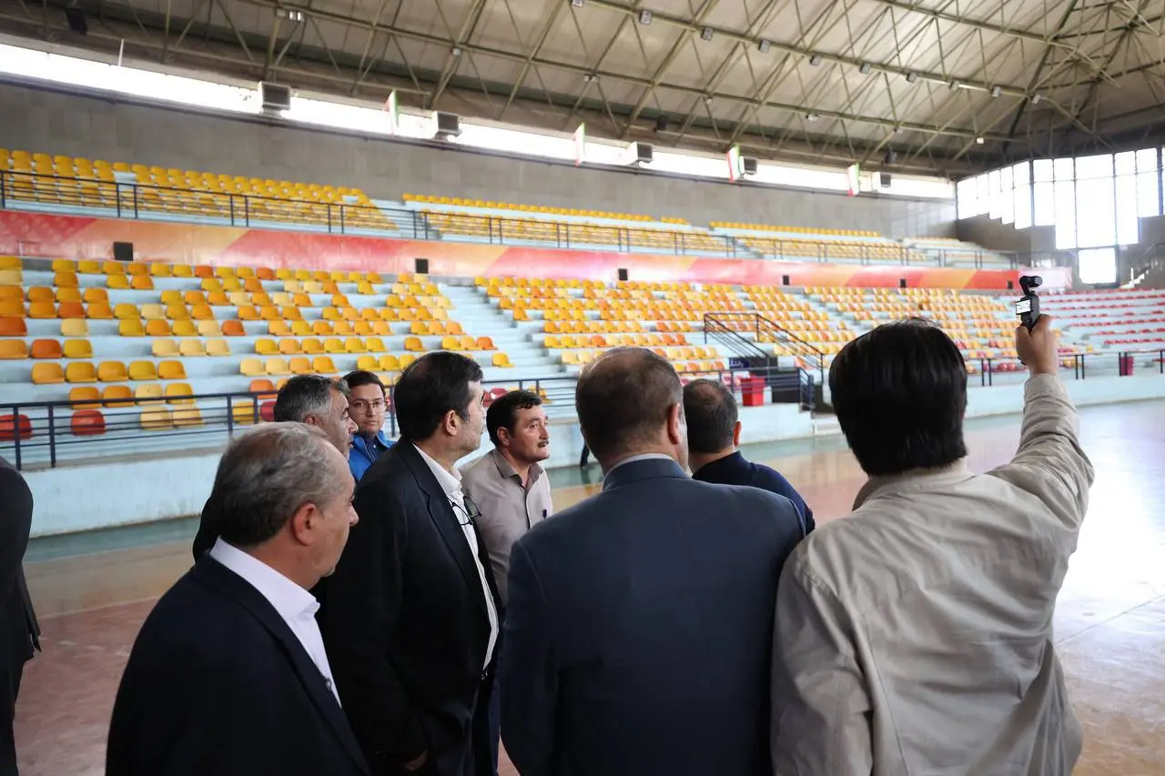 بازدید وزیر ورزش و جوانان از مجموعه ورزشی سرپوشیده ولایت بناب