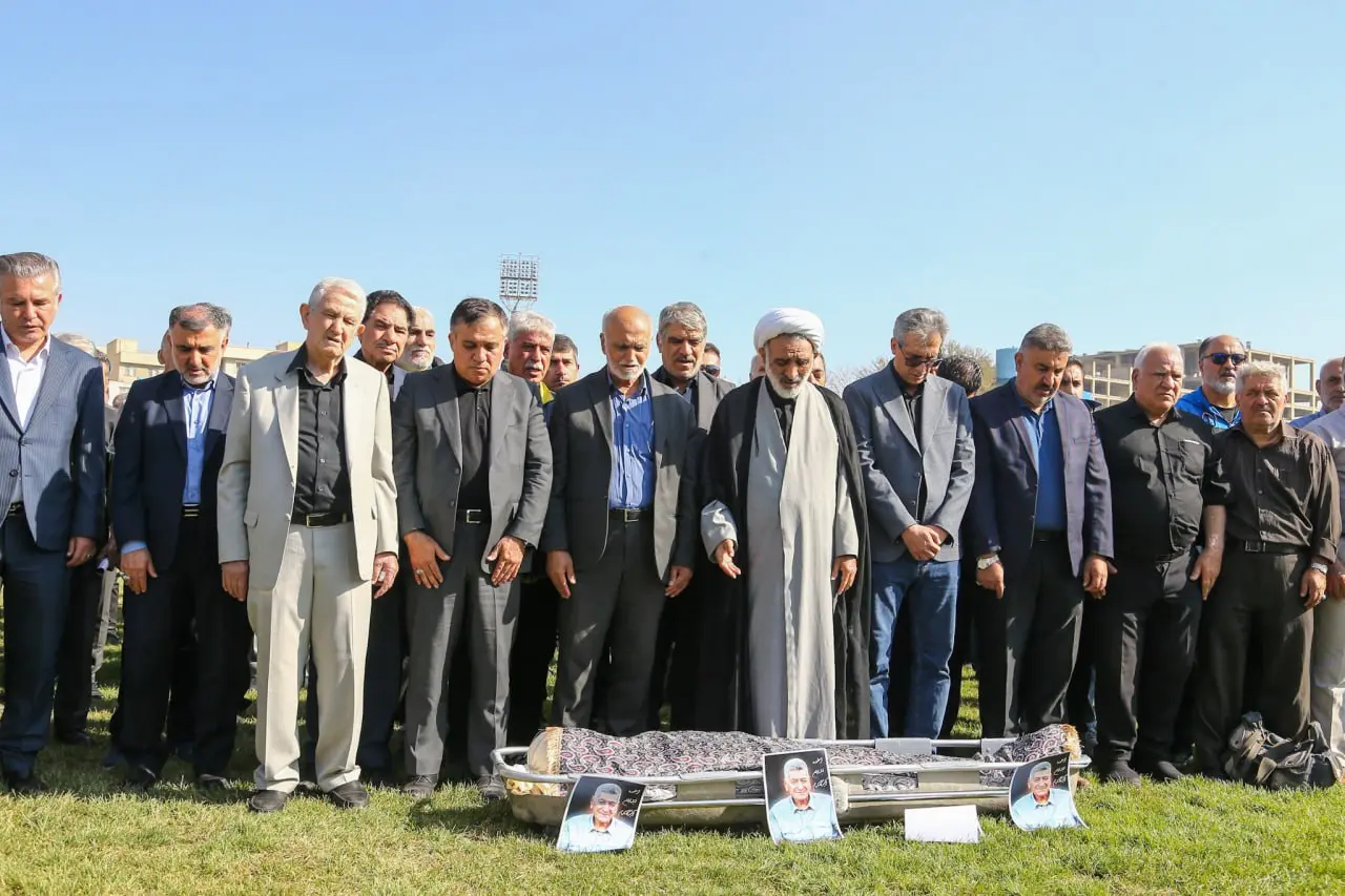 img_20251029_123527_418 مراسم تشییع پیکر مرحوم اکبر کارگرجم(عکس)