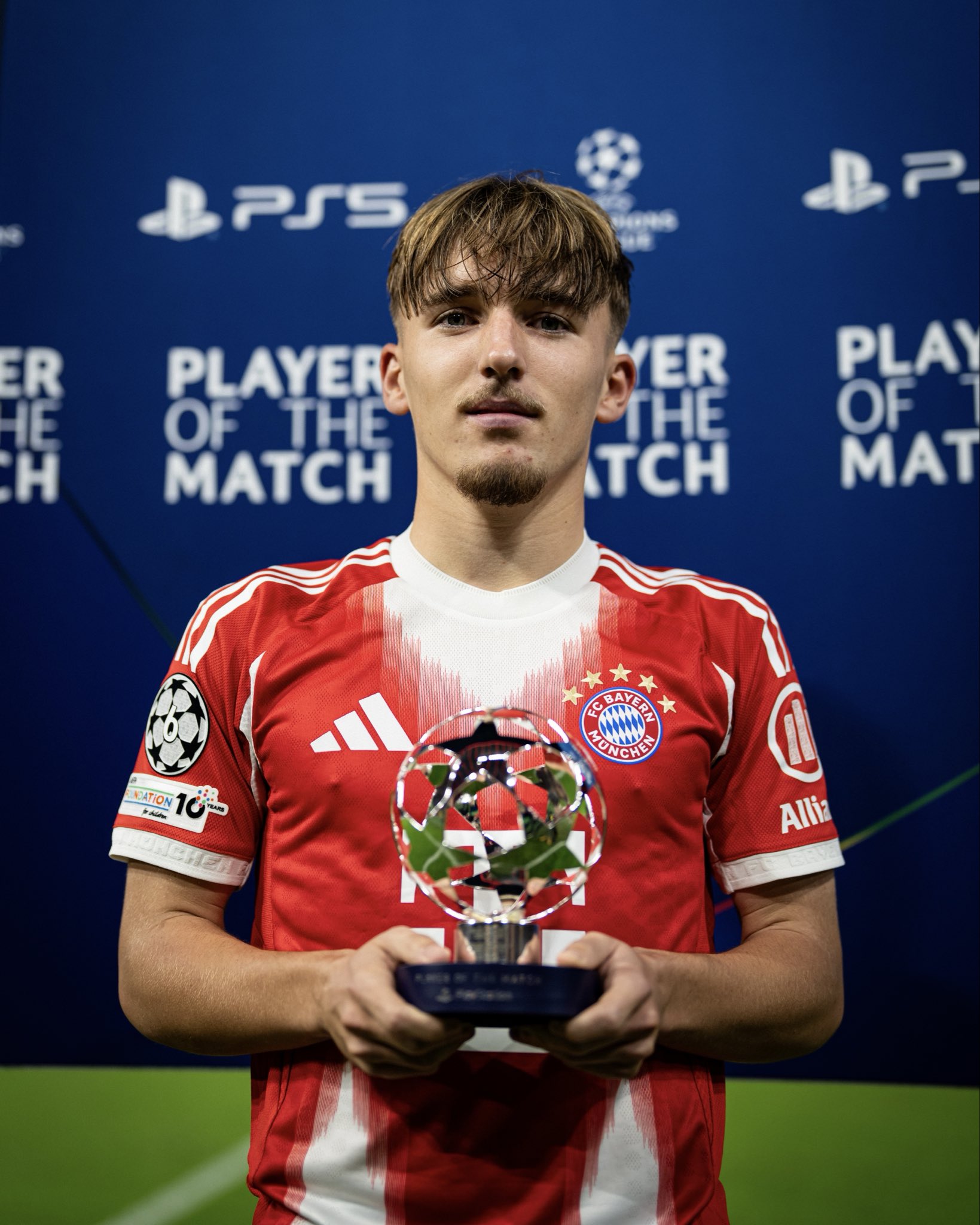 lennarr_karl_bayern_20251023_005857 لنارت کارل - بایرن مونیخ - لیگ قهرمانان اروپا