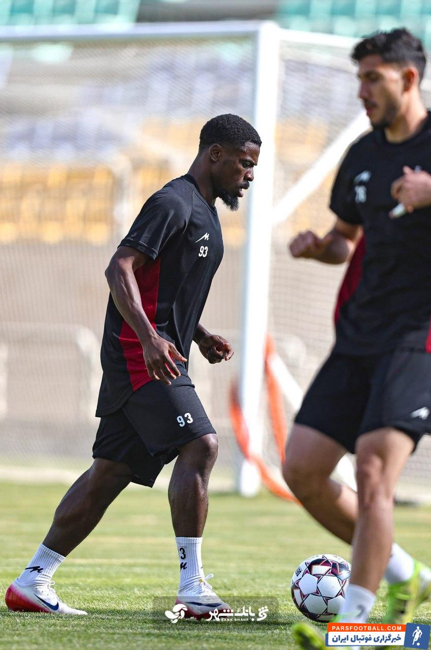 سرژ اوریه در تمرینات پرسپولیس حضور پیدا کرد
