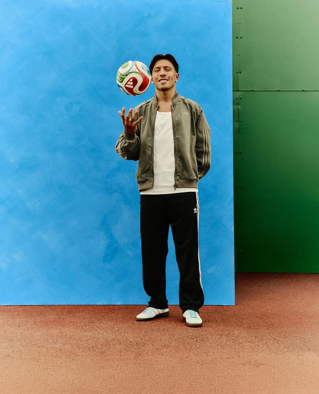 photo_2025-10-04_00-40-15 لیساندرو مارتینز