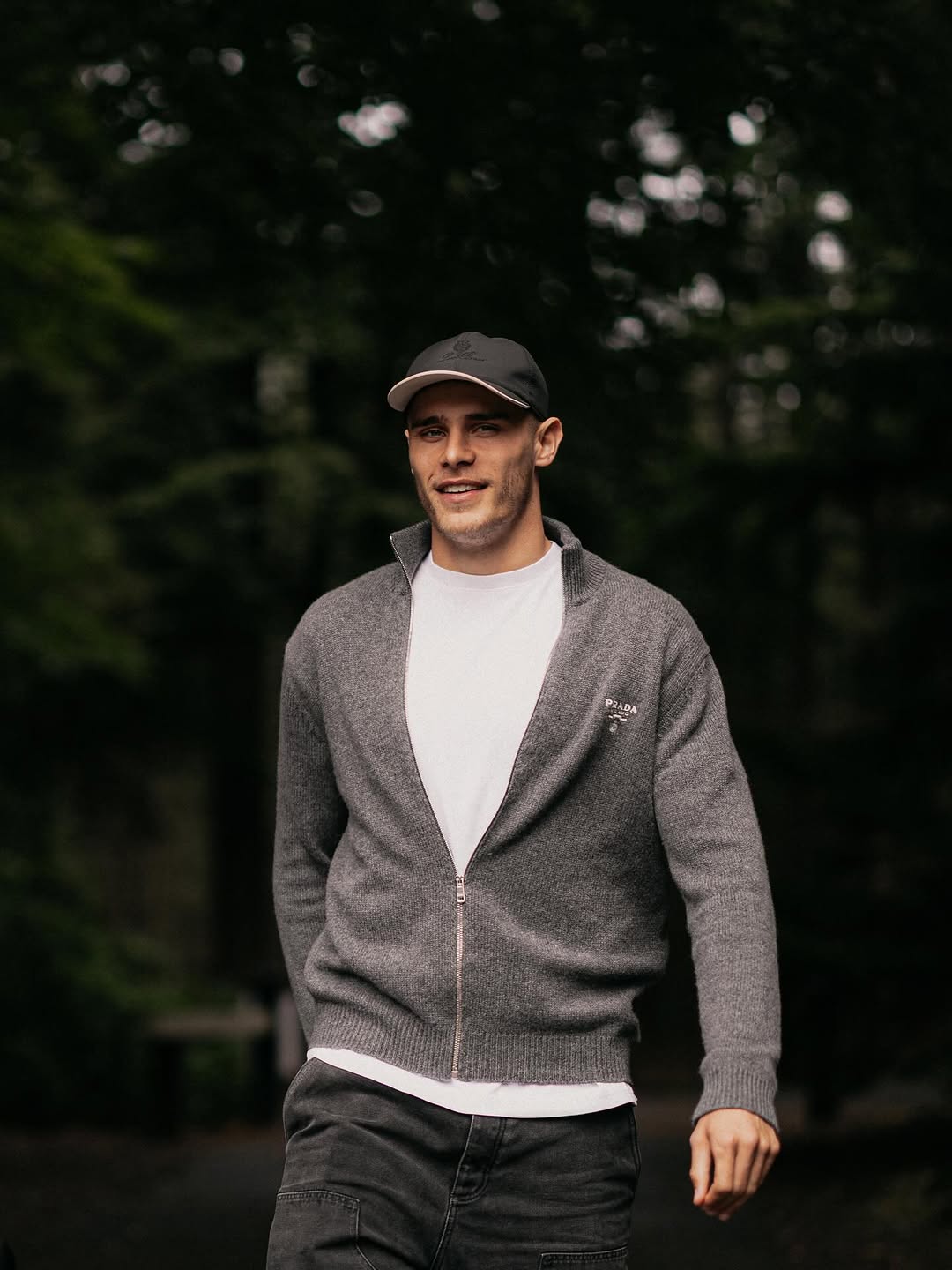 photo_2025-10-07_01-58-09 میکی فن ده فن