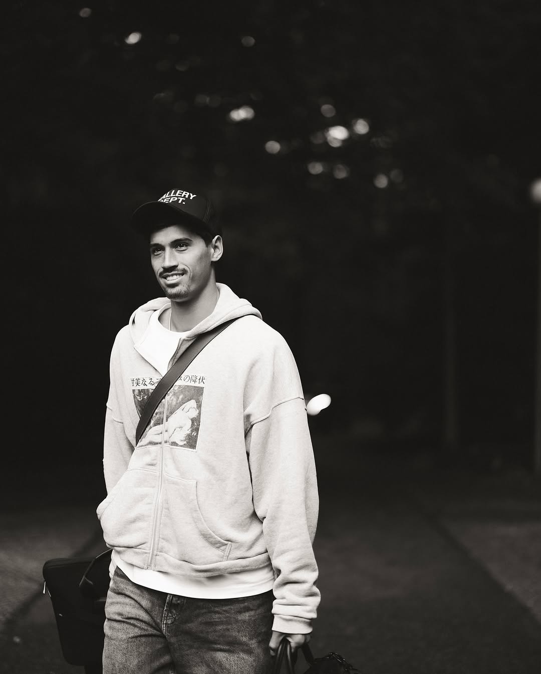 photo_2025-10-07_01-58-35 تیجانی ریندرس