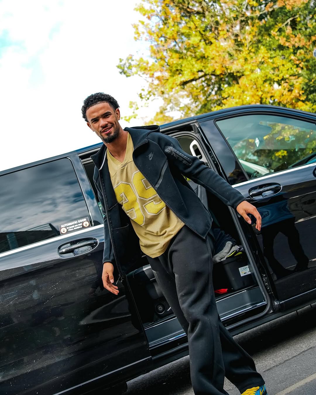 photo_2025-10-09_01-26-23 وارن زائر امری